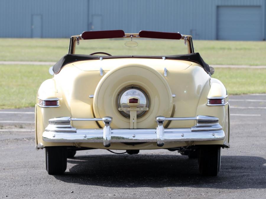  Lincoln Continental Cabriolet Indy 500 Pace Car 1946 года  (фото 2 из 13)